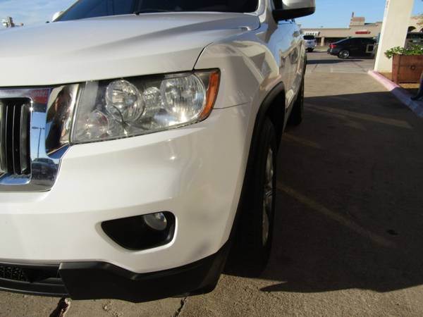 2013 Jeep Grand Cherokee RWD 4dr Laredo - cars & trucks - by dealer... for sale in Watauga (N. Fort Worth), TX – photo 12
