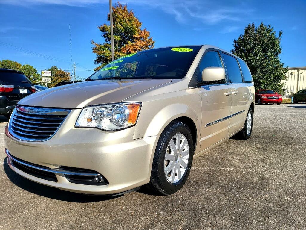 2013 Chrysler Town & Country Touring FWD for sale in Huntsville, AL – photo 3