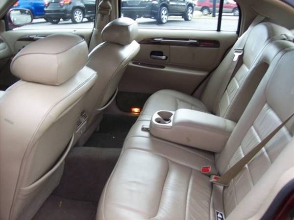 2000 Lincoln Town Car Signature for sale in Holland , MI – photo 7