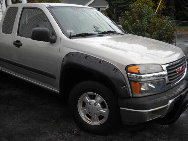 2004 GMC CANYON SLE RWD ONLY 63K MILES for sale in Johnston, RI