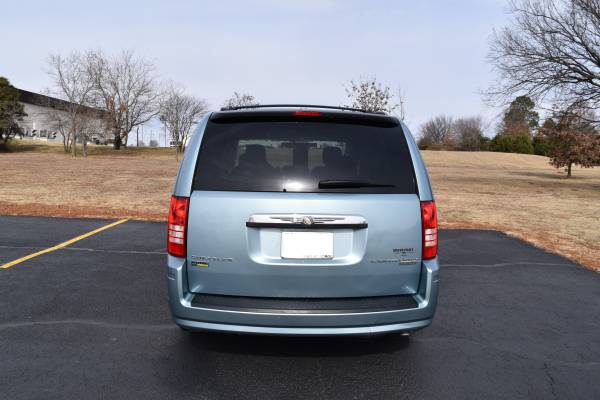 2009 Chrysler Town Country LX Scooter/Handicap Van (Only 48K for sale in Catoosa, OK – photo 7