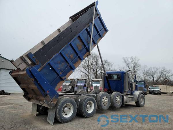 2005 Peterbilt 357 Dump Truck for sale in Arnold, MO – photo 5