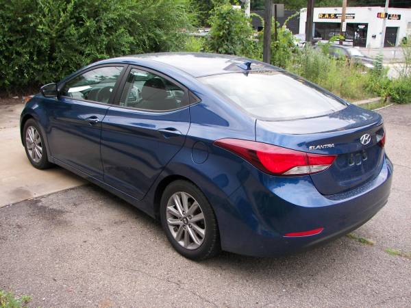 2015 HYUNDAI ELANTRA SE - cars & trucks - by dealer - vehicle... for sale in Pittsburgh, PA – photo 4