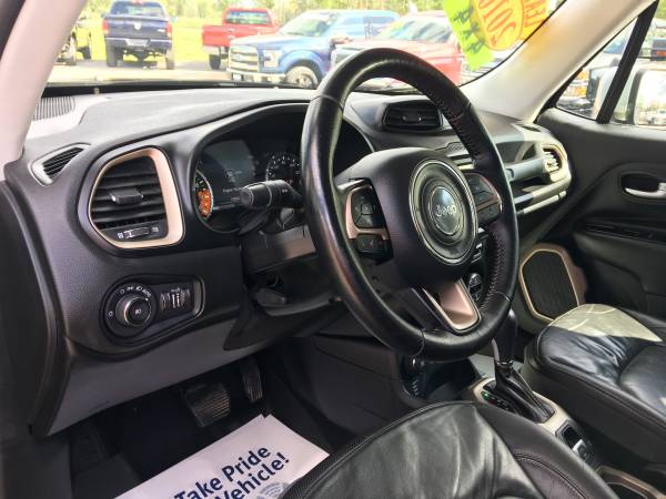 2016 Jeep Renegade Limited 4WD Black Loaded Leather! Certified Warrant for sale in Bridgeport, NY – photo 19