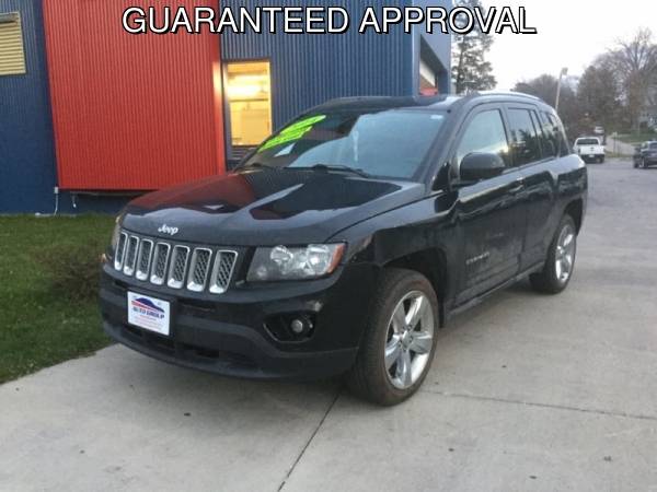 2014 Jeep Compass 4WD 4dr Latitude WE GUARANTEE CREDIT APPROVAL -... for sale in Des Moines, IA – photo 2