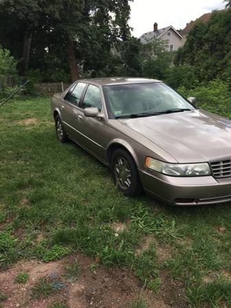 2004 Cadillac Seville 98.000 miles cheap! - cars & trucks - by owner... for sale in Norton, MA – photo 2