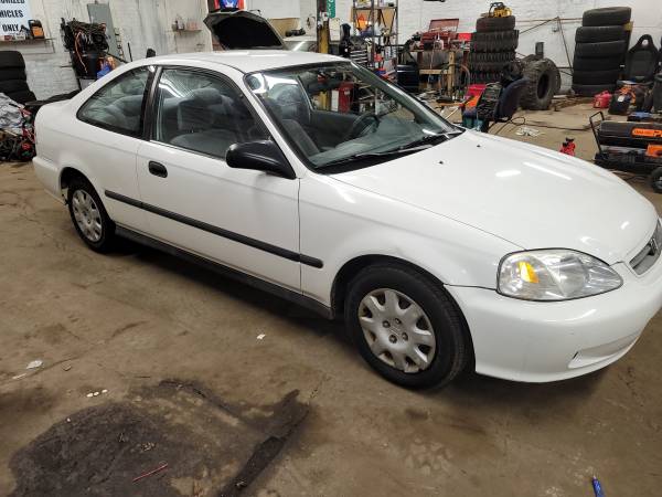 99 Honda Civic 43k miles 3000 for sale in Southington , CT