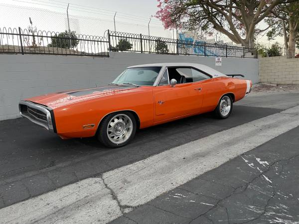 1970 Dodge Charger RT 440 4 speed Dana for sale in Fountain Valley, CA