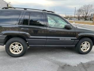 Clean! 2004 Jeep Grand Cherokee 4 7Li V-8 4WD BRAND NEW TIRES for sale in Bunker Hill, WV – photo 13