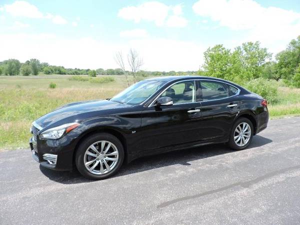 2015 Infiniti Q70 4dr Sdn V6 AWD - cars & trucks - by dealer -... for sale in Hartford, WI – photo 2