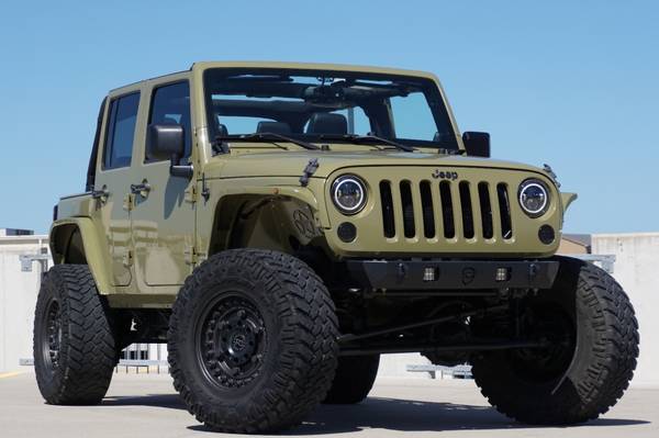 2013 Jeep Wrangler Unlimited Sahara Lifted Custom Convertible for sale in Austin, TX