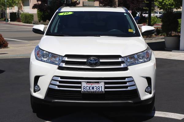 2018 Toyota Highlander Silver LOW PRICE - Great Car! for sale in Walnut Creek, CA – photo 3