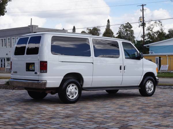 2006 Ford E-350 11 Passenger Van Oxford White Clea - cars & for sale in Bradenton, FL – photo 5