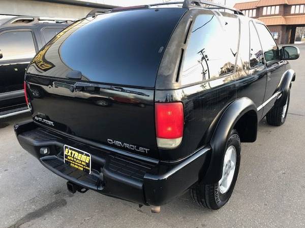 2002 Chevrolet Blazer - - by dealer - vehicle for sale in Des Moines, IA – photo 4