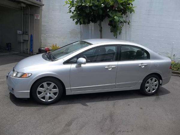 Clean/Just Serviced/2011 Honda Civic/On Sale Fo - cars & for sale in Kailua, HI – photo 4