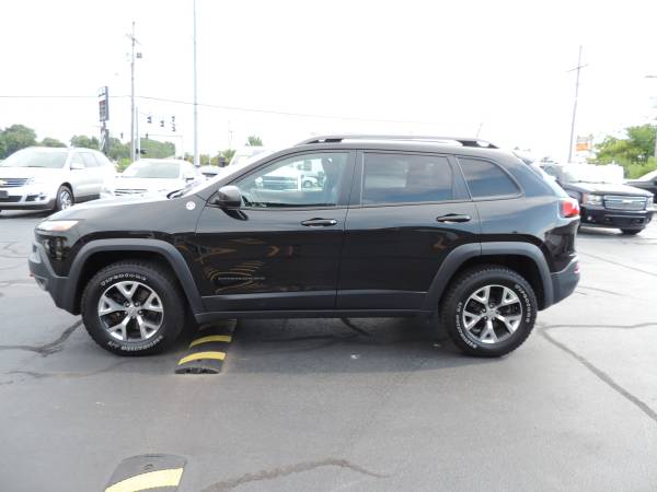 2016 Jeep Cherokee Trailhawk 4x4 for sale in Bentonville, MO – photo 2