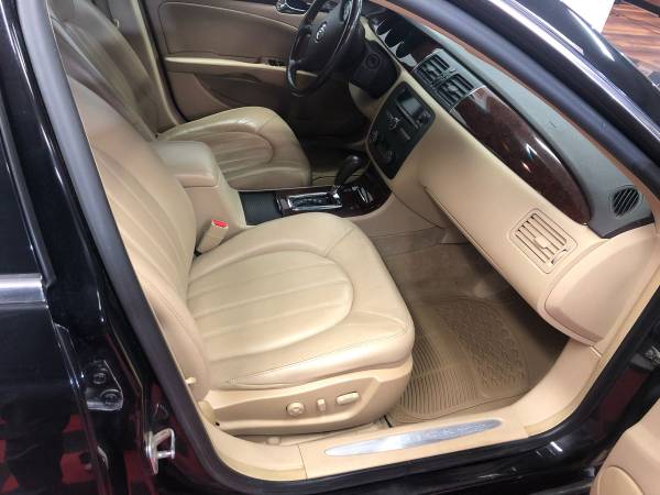 2011 BUICK LUCERNE CXL for sale in Baraboo, WI – photo 4