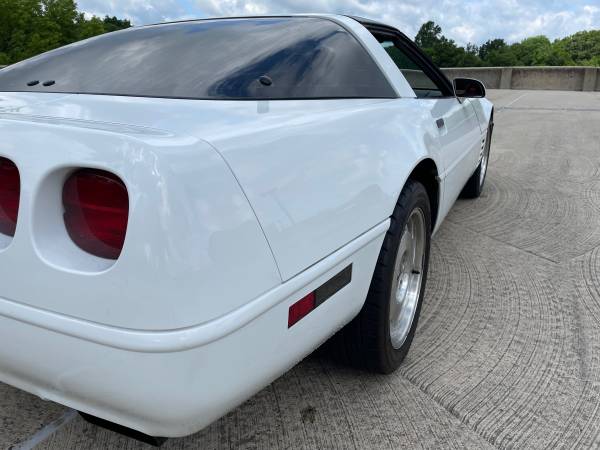 1993 chevrolet corvette, 69, 000 miles mint condition - cars & for sale in Voorhees, NJ – photo 12