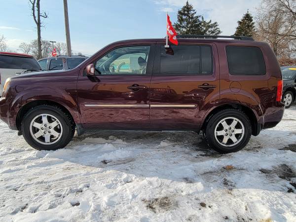 2009 Honda Pilot Touring AWD - - by dealer - vehicle for sale in Highland, IL – photo 4