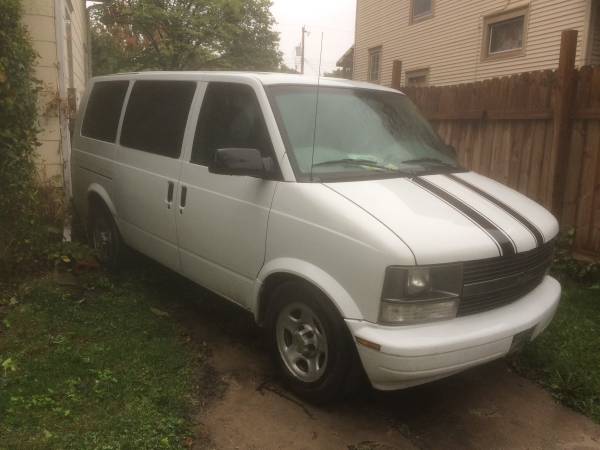 2004 Chevy Astro AWD passenger for sale in Lincoln, NE