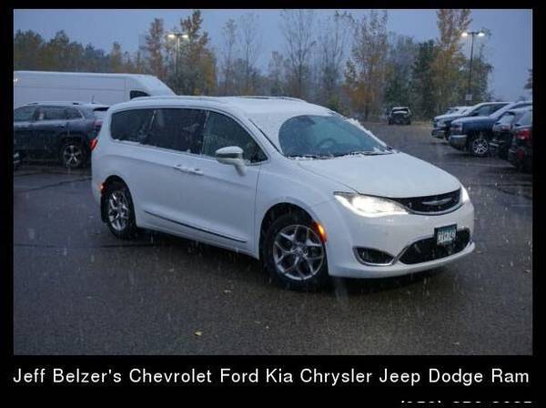 2017 Chrysler Pacifica Limited - - by dealer - vehicle for sale in Lakeville, MN