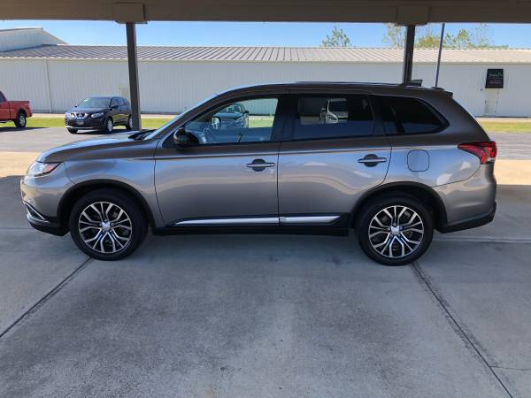 2017 MISUBISHI OUTLANDER ES AWD for sale in Greenfield, IN – photo 4