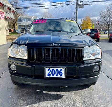 2006 Jeep Grand Cherokee Laredo 4dr SUV 4WD w/Front Side Airbags for sale in Depew, NY – photo 3