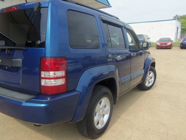2009 JEEP LIBERTY SPORT 4X4 LOW MILES 900.00 TOTAL DOWN for sale in Mesquite, TX – photo 4