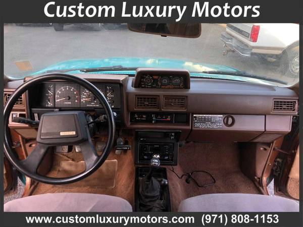 1986 Toyota 4Runner SR5 4x4 / Rust Free / 22RE / Manual / for sale in Salem, OR – photo 13
