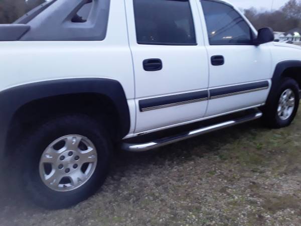 2004 Chevy avalanche z66 $4500 obo - cars & trucks - by owner -... for sale in Lancaster, NC – photo 13