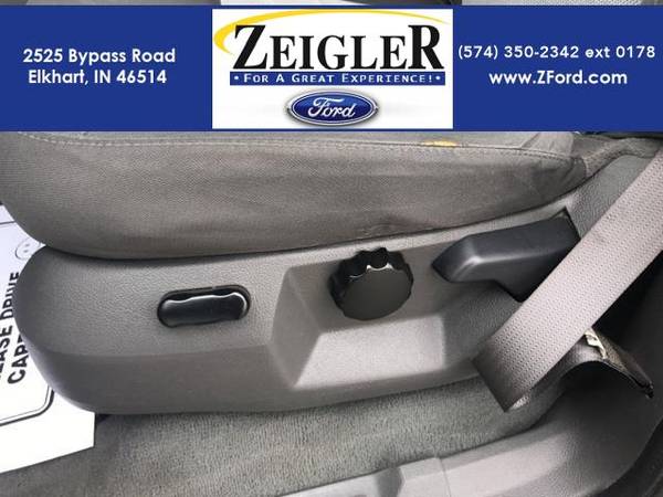2004 Ford Expedition SUV XLT (Silver Birch Clearcoat Metallic) for sale in Elkhart, IN – photo 5