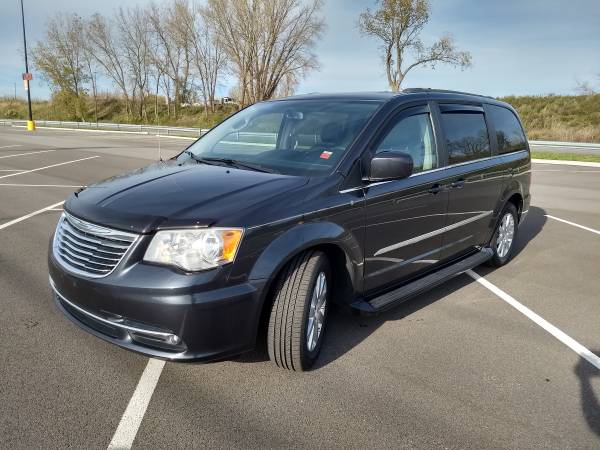 2014 Chrysler Town & Country - cars & trucks - by owner - vehicle... for sale in Syracuse, NY
