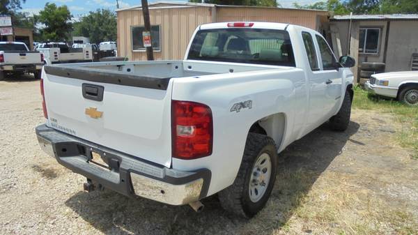 2011 Chevrolet 1500 Extended Cab 5.3 V-8 Auto 4X4 for sale in Lancaster, TX – photo 6