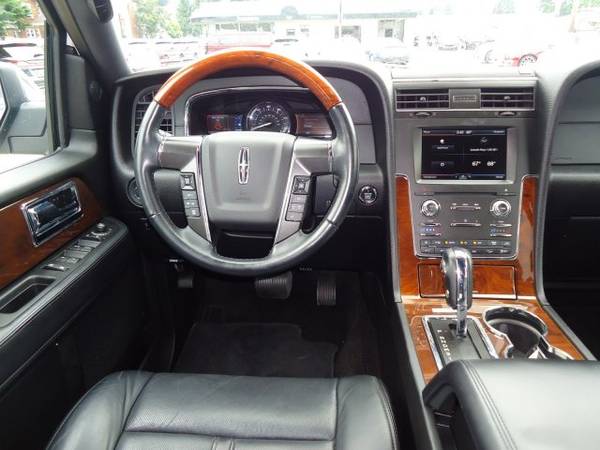 2015 Lincoln Navigator for sale in Chambersburg, PA – photo 13