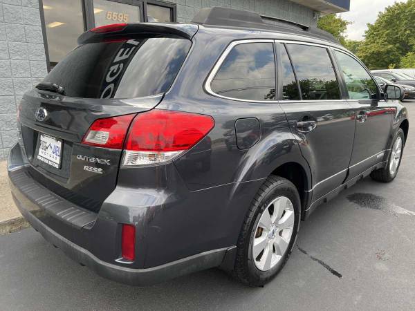 2011 Subaru Outback 2 5i Limited Pwr Moon hatchback Graphite Gray for sale in Spencerport, NY – photo 3