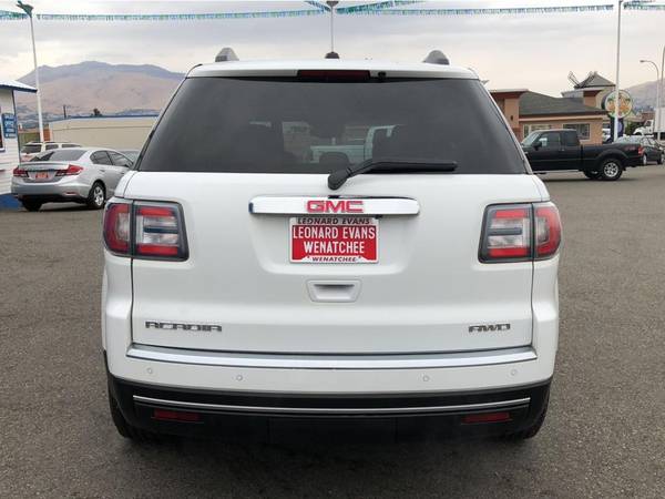 2016 GMC Acadia SLT1 - WE HAVE CREDIT SOLUTIONS FOR EVERYONE for sale in Wenatachee, WA – photo 7