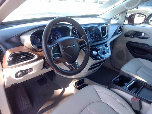 2019 Chrysler Pacifica Touring L Extra Low 8K Miles Factory... for sale in Sarasota, FL – photo 11