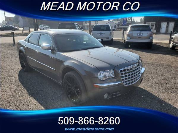2009 Chrysler 300C AWD HEMI - - by dealer - vehicle for sale in Mead, WA – photo 4