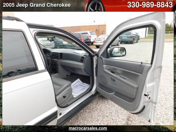 2005 Jeep Grand Cherokee Laredo 4dr 4WD SUV with - cars & trucks -... for sale in Akron, OH – photo 18