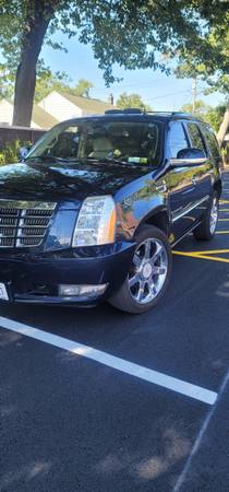 2007 Cadillac Escalade mint condition for sale in North Babylon, NY
