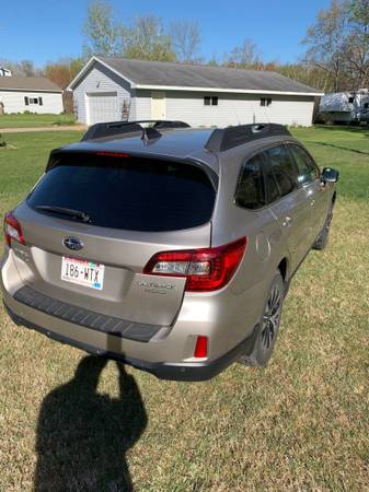 2017 Subaru Outback Limited for sale in Shawano, WI – photo 3