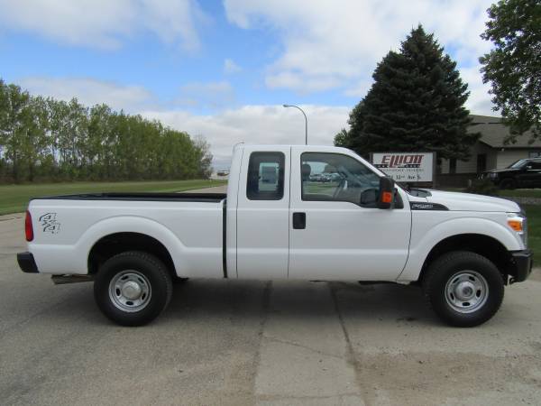 2013 FORD F250 SUPERCAB - 4X4 - SHORT BOX - 6.2 LITER - VERY CLEAN for sale in Moorhead, ND – photo 5