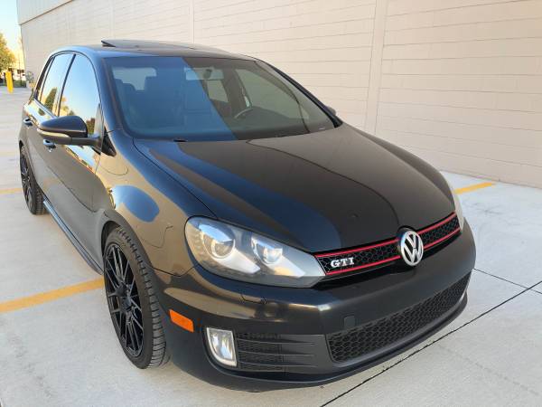 2014 Volkswagen GTI**Black on Black**Navigation**6 Speed Manual for sale in Utica, MI – photo 3