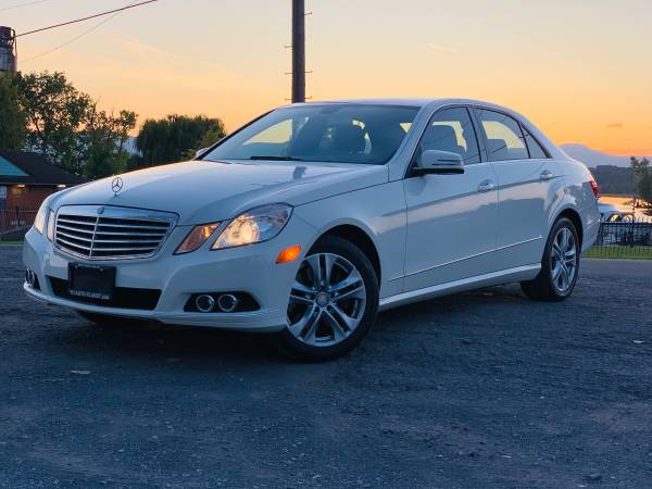 2011 MERCEDES-BENZ E-CLASS E350 4MATIC ( SUPER CLEAN ) for sale in West Sand Lake, NY – photo 2
