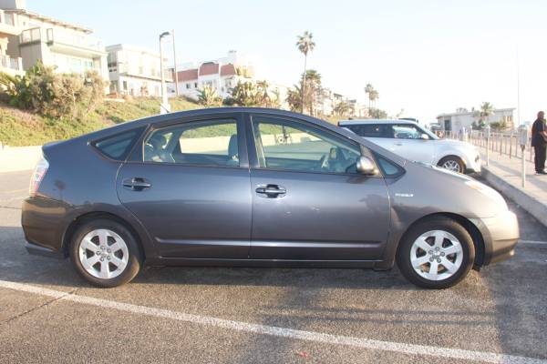 2007 Toyota Prius Touring - cars & trucks - by owner - vehicle... for sale in Manhattan Beach, CA – photo 8