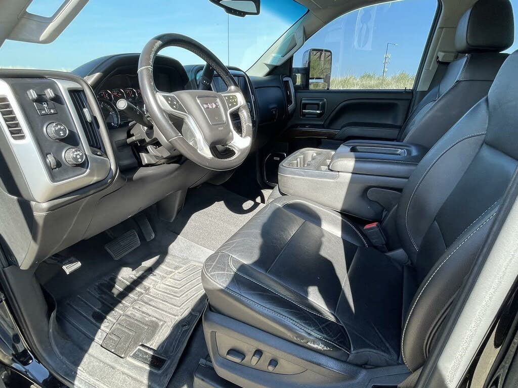 2019 GMC Sierra 2500HD SLT Crew Cab 4WD for sale in Highlands Ranch, CO – photo 8