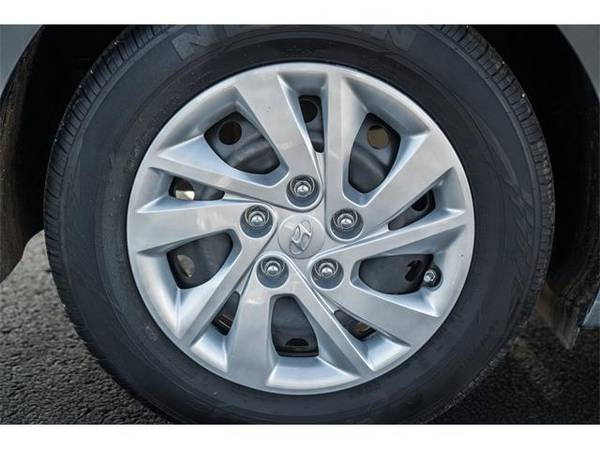 2018 Hyundai Elantra sedan SE - Hyundai Machine Gray for sale in Springfield, MO – photo 8