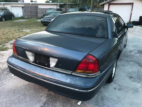 1998 Ford Crown Victoria 104k. Miles Cold Air Mint Leather LOW PRICE for sale in SAINT PETERSBURG, FL – photo 8