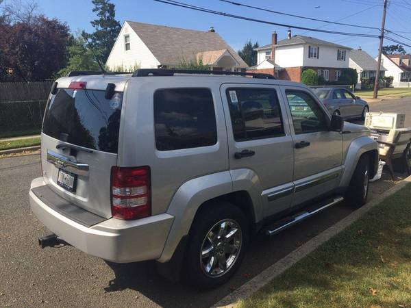 2012 JEEP LIBERTY 4X4 for sale in Elmont, NY