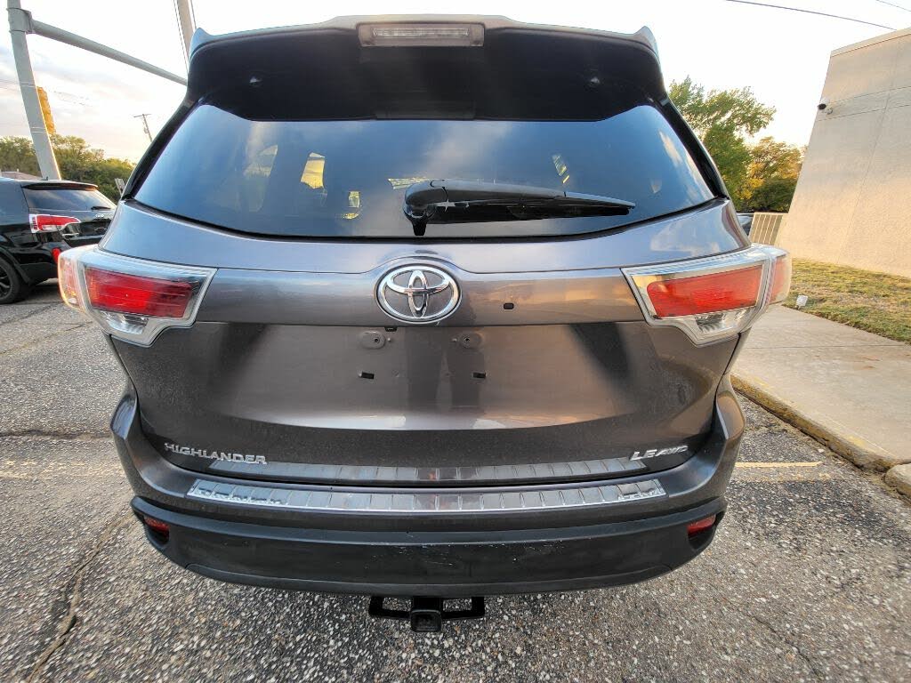 2014 Toyota Highlander LE AWD for sale in Maize, KS – photo 3